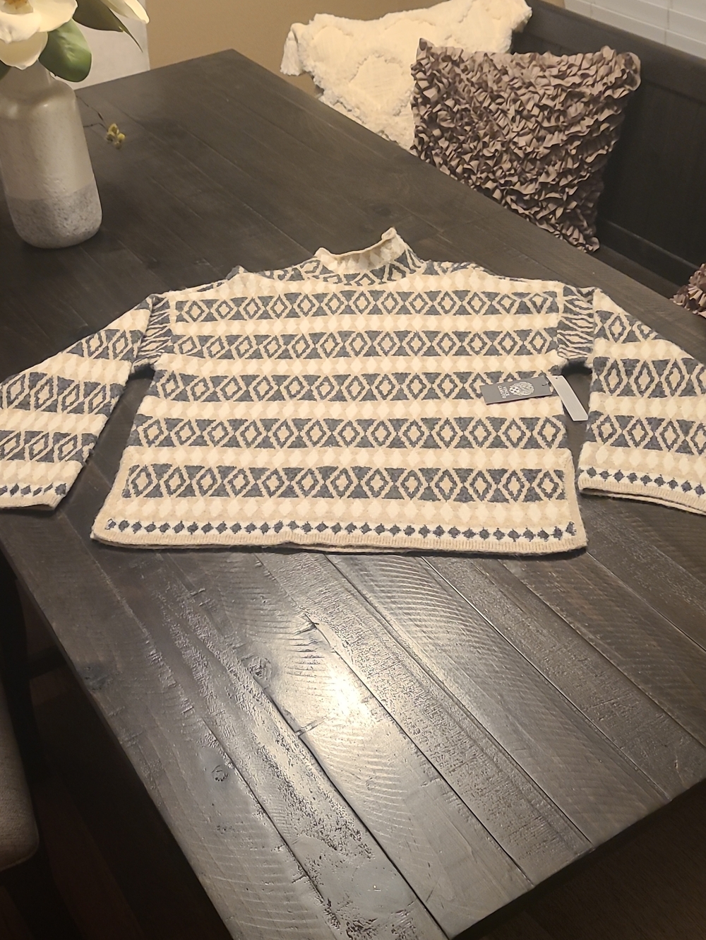 WOMENS Vince Camuto Cream and Gray Geometric Crewneck Sweater SZ S